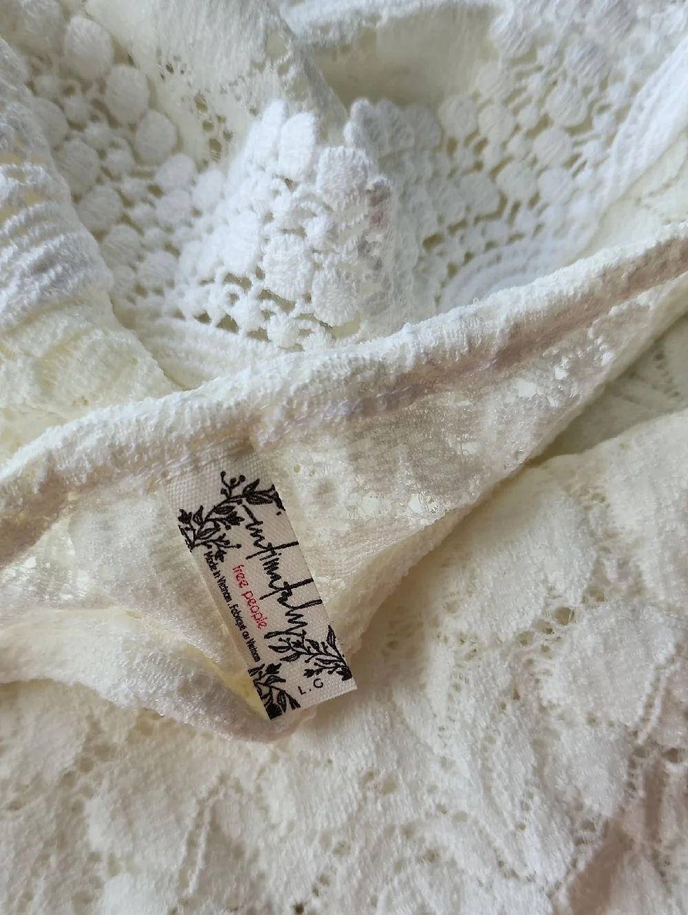 Free People Intimately Women's Ivory Lace Sleeveless Top Brand New